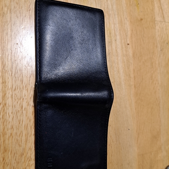 Enemy Minimalist Wallet - Picture 2 of 5